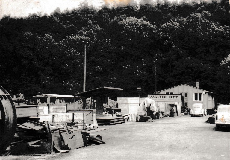 Die Walter Ott Rohstoff-Recycling GmbH ist ein Handels- und Entsorgungsdienstleistungsunternehmen für Eisenschrott und Metallschrott. 1956_Ott_Feuerbach