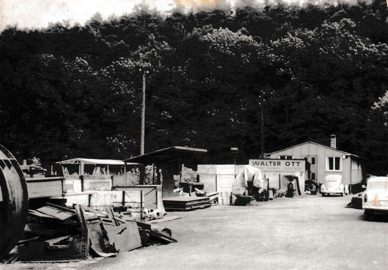 Die Walter Ott Rohstoff-Recycling GmbH ist ein Handels- und Entsorgungsdienstleistungsunternehmen für Eisenschrott und Metallschrott. 1956_Ott_Feuerbach