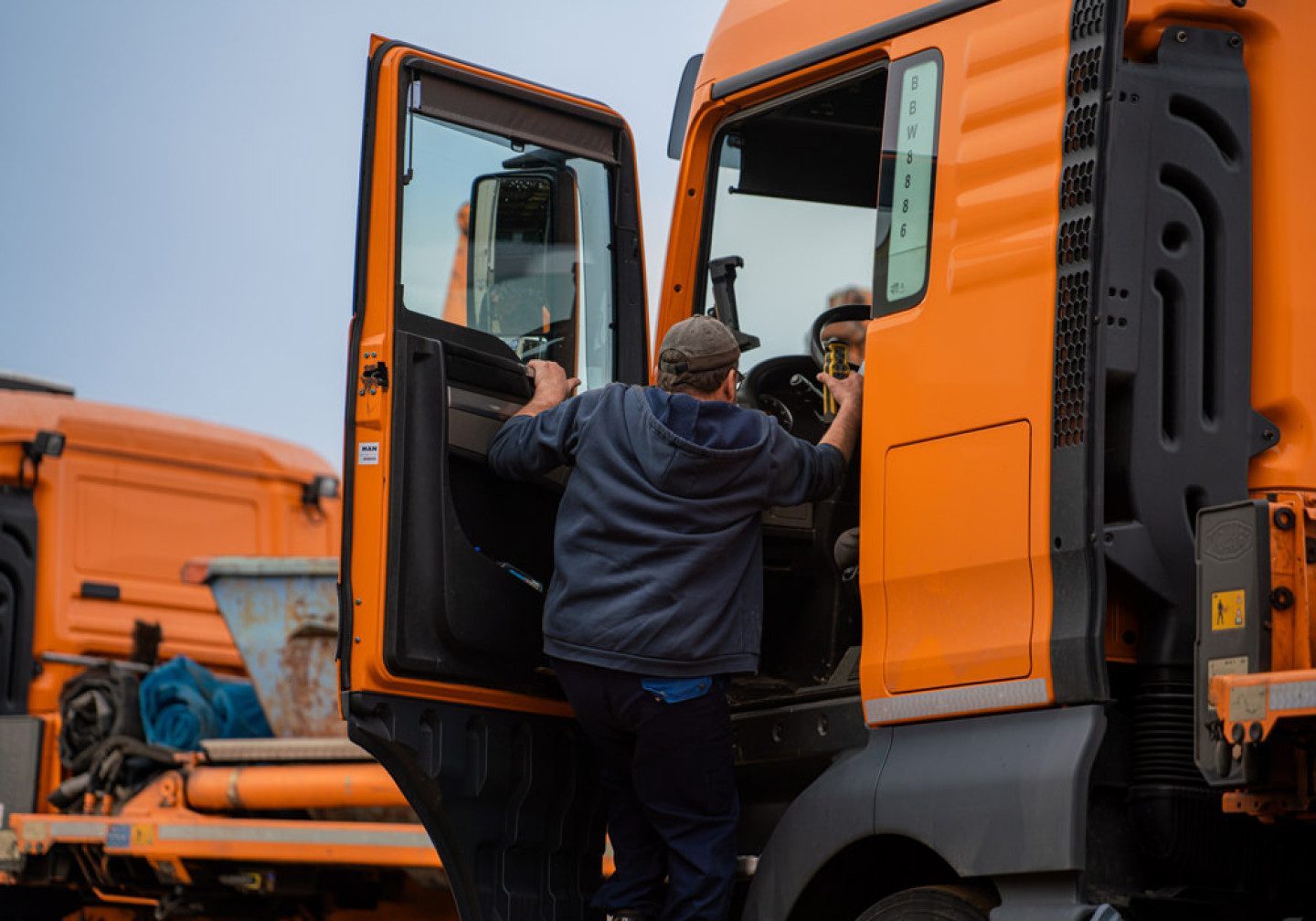 Stellenanzeige-Berufskraftfahrer-Ott-Rohstoff-Recycling